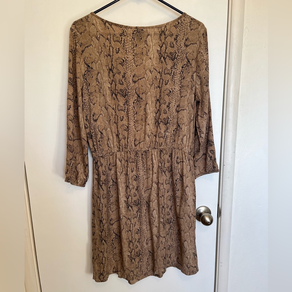 Lucky Brand snakeskin long sleeve dress - Picture 2 of 6